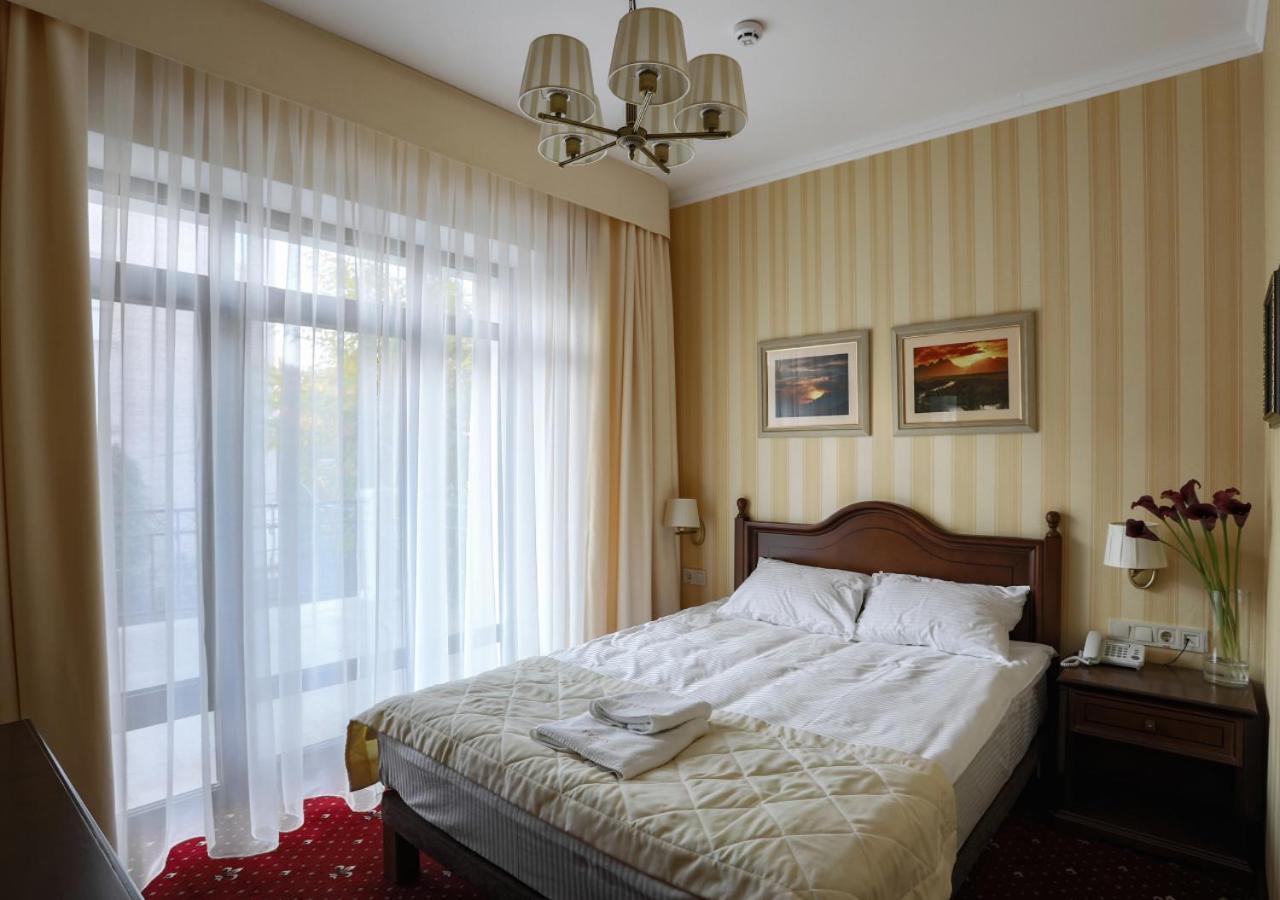 Hotel Fenix Town Vinnycja Exteriér fotografie