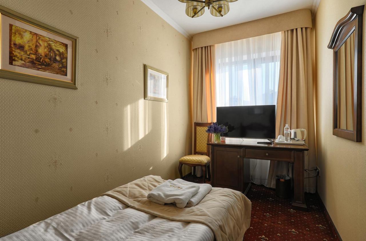 Hotel Fenix Town Vinnycja Exteriér fotografie